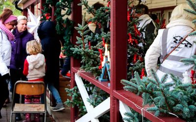 Festligt, folkligt och fullsatt på årets julmarknad!